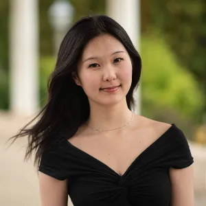 Headshot of Sara Duan