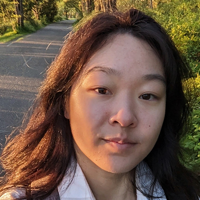 Headshot of Laura Wang