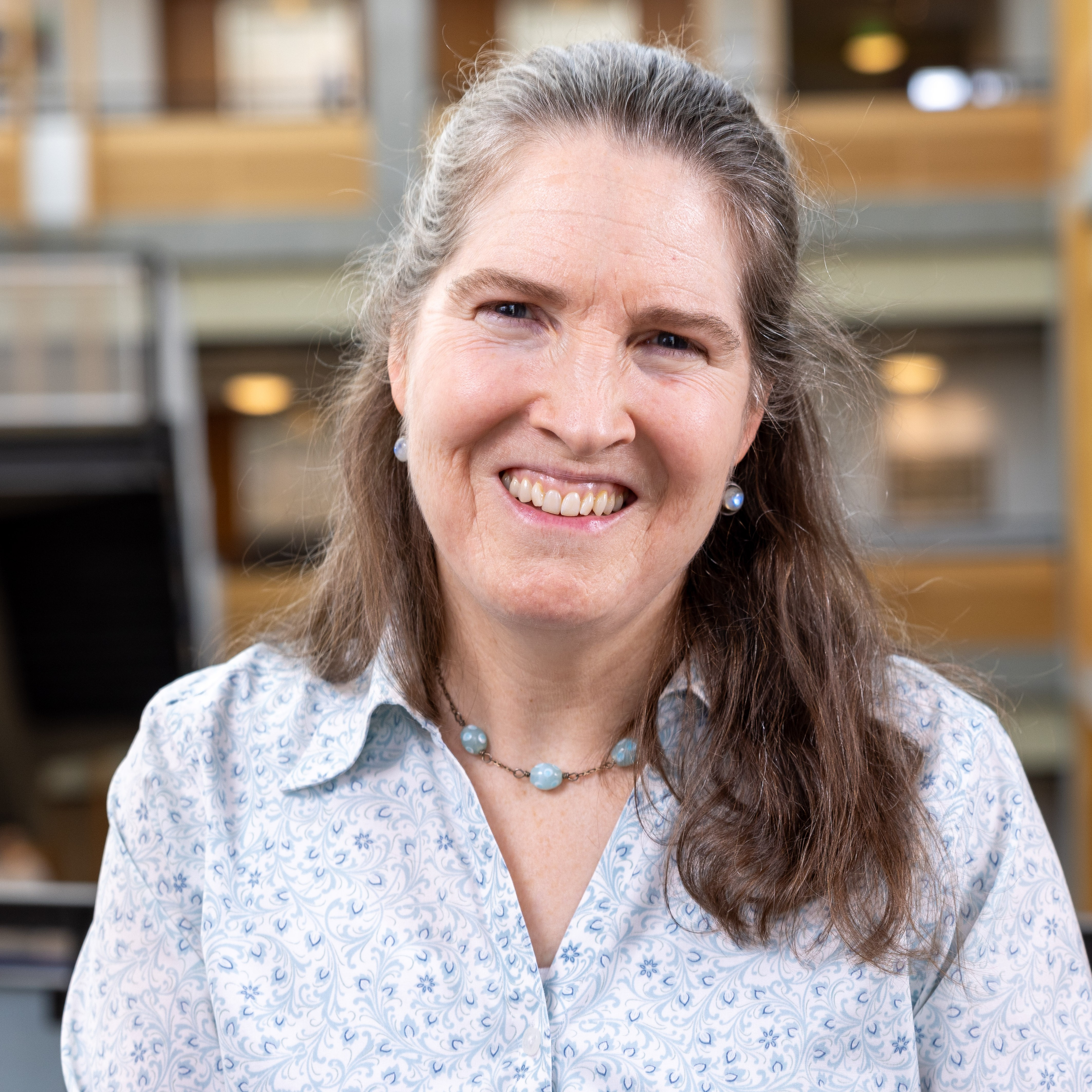 Headshot of Ruth Anderson