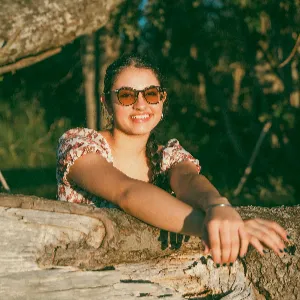 Headshot of Aashi Juneja